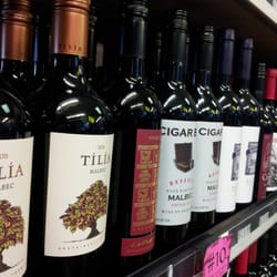 Vault Liquor & Smokes - Great wine selection