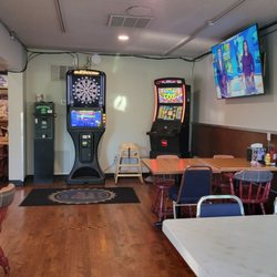 J&B's Sports Bar & Blue Ribbon Taproom - Inside