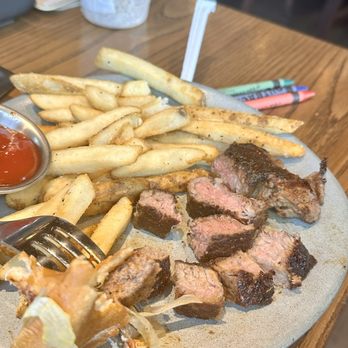 Outback Steakhouse - Kids sirloin - Steakhouses Near Me - Richmond, Texas