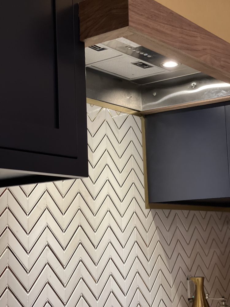 Slide of Digenova Construction