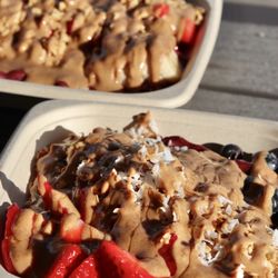 Sweet Citrus Burlingame - Chocolate Berry Bowl + Classic Bowl