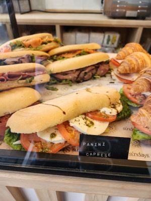 Sundays Croissanterie by null