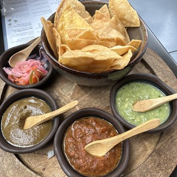 La Popular Austin - Chips and salsa platter - Mexican Near Me - Austin, Texas