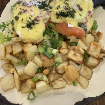 Egg Harbor Cafe - Smoked salmon Benedict - Breakfast & Brunch Near Me - Schaumburg, Illinois