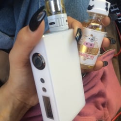 Tobacco Palace - Sigelei Battery & Moo Milk, George is awesome!
