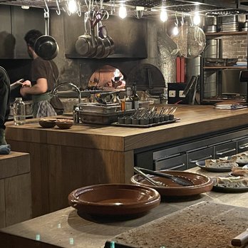 Vuurtoreneiland - The kitchen - Local Flavor Near Me - Amsterdam, New Hampshire
