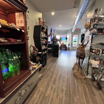 Beardo’s Curiosities - Antiques Near Me - Cincinnati, Ohio