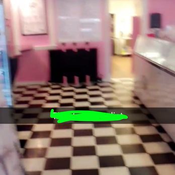 Kimmer's Ice cream - Inside the establishment - Ice Cream & Frozen Yogurt Near Me - Wheaton, Illinois Kimmer's Ice cream - Inside the establishment - Ice Cream & Frozen Yogurt Near Me - Wheaton, Illinois