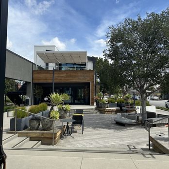Blue Hummingbird Roastery - Outside seating - Coffee Roasteries Near Me - Irvine, California Blue Hummingbird Roastery - Outside seating - Coffee Roasteries Near Me - Irvine, California