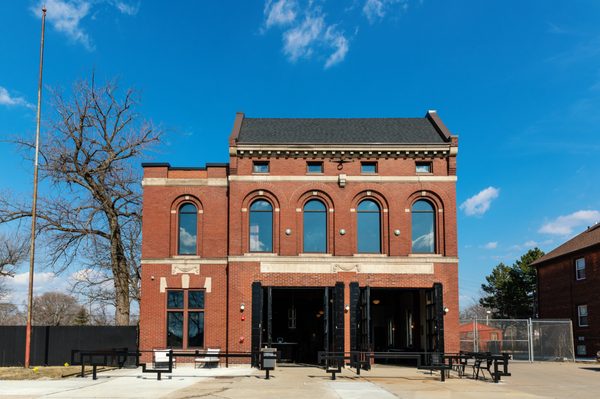 Ladder 4 Wine Bar by null