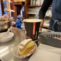 Pasticceria Rizzardini - Eclaire