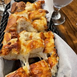 Salute - Garlic bread