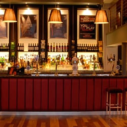 Suburban Bar - The Bar