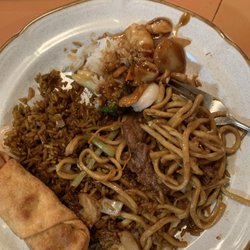 China Lee - Messy plate of carry out at home. It was B- Chinese.