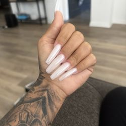 Ivy's Nails & Spa - Nails by Gary