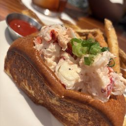 Lobster Roll (Chilled) Lobster Roll (Chilled)