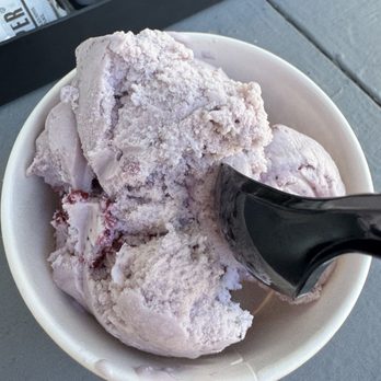 Happy's Take Out - Delicious blueberry ice cream - Breakfast & Brunch Near Me - Camden, Maine