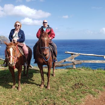 Circle M Ranch - Guides stopped and took photos for you. - Horseback Riding Near Me - Wailuku, Hawaii Circle M Ranch - Guides stopped and took photos for you. - Horseback Riding Near Me - Wailuku, Hawaii