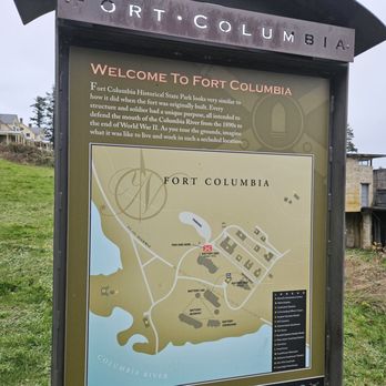 Fort Columbia State Park - Entrance sign - Parks Near Me - Chinook, Washington