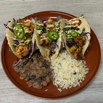 Lucha Cantina by null