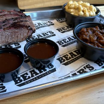 Bear's Smokehouse - Brisket, mac & cheese, and baked beans - Barbeque Near Me - New Haven, Connecticut Bear's Smokehouse - Brisket, mac & cheese, and baked beans - Barbeque Near Me - New Haven, Connecticut