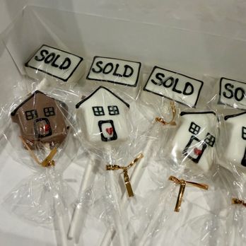 Mandy Saunders - United Real Estate - The best cake pops for real estate closing gifts! - Real Estate Agents Near Me - Lexington, South Carolina Mandy Saunders - United Real Estate - The best cake pops for real estate closing gifts! - Real Estate Agents Near Me - Lexington, South Carolina