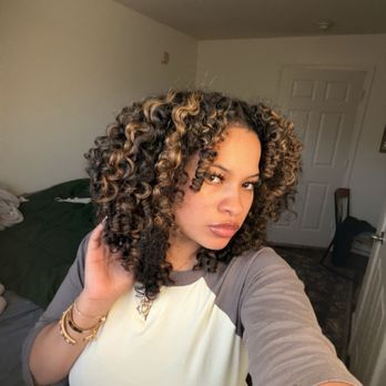 Curls on 5th - Hair Salons Near Me - New York, New York Curls on 5th - Hair Salons Near Me - New York, New York