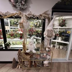 Pistil & Stems Floral Boutique - Our Flower Fridge