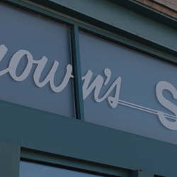 Brown's Shoe Fit Co
