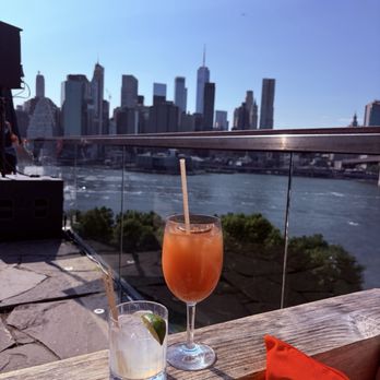 Harriet's Rooftop - Lounges Near Me - Brooklyn, New York