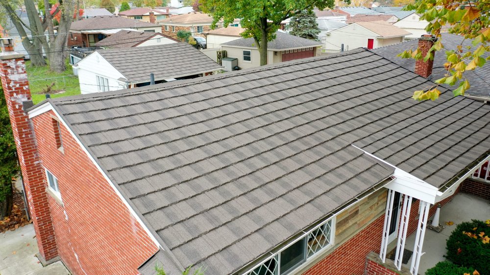 Slide of Selective Roofing