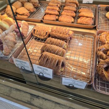 Tous Les Jours - Bakeries Near Me - Ballwin, Missouri