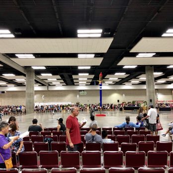Okinawan Festival - First floor (food booths, dance ring, entertainment stage, exhibits) - 2018 - VN - Festivals Near Me - Honolulu, Hawaii Okinawan Festival - First floor (food booths, dance ring, entertainment stage, exhibits) - 2018 - VN - Festivals Near Me - Honolulu, Hawaii