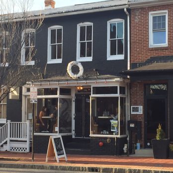 Sailor Oyster Bar - Sailor Oyster Bar on West Street - Seafood Near Me - Annapolis, Maryland