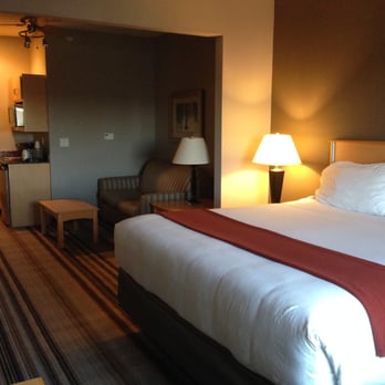 Holiday Inn Express & Suites Amarillo - Comfortable king-size bed - Venues & Event Spaces Near Me - Amarillo, Texas Holiday Inn Express & Suites Amarillo - Comfortable king-size bed - Venues & Event Spaces Near Me - Amarillo, Texas