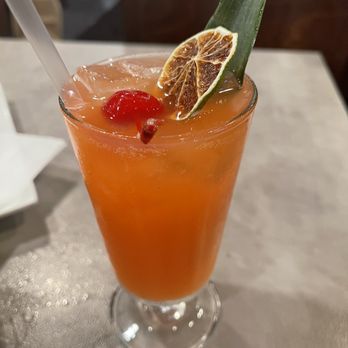 El Cilantrillo Restaurant - Semoran - Rum punch - Puerto Rican Near Me - Orlando, Florida El Cilantrillo Restaurant - Semoran - Rum punch - Puerto Rican Near Me - Orlando, Florida