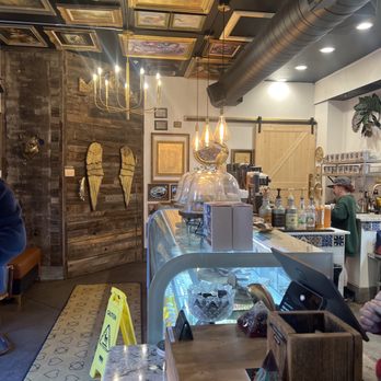 FeelLove Coffee - Inside - Coffee & Tea Near Me - Springdale, Utah FeelLove Coffee - Inside - Coffee & Tea Near Me - Springdale, Utah