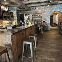 Vintage Wine Bar - Love the rustic decor