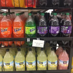 Piggly Wiggly - "The limit on drinks is 16!! Per management"