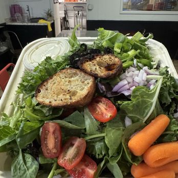 Pancho’s Pizza - Garden salad - Pizza Near Me - Kapaʻa, Hawaii Pancho’s Pizza - Garden salad - Pizza Near Me - Kapaʻa, Hawaii