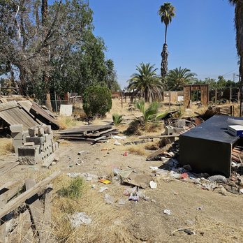 Ie Rentals - This is what the backyard looks like. - Property Management Near Me - Bakersfield, California Ie Rentals - This is what the backyard looks like. - Property Management Near Me - Bakersfield, California