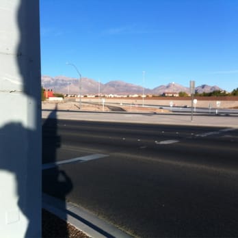 Western Beltway Trail - Looking across Flamingo Road where the trail continues east of Roadrunner Saloon. - Parks Near Me - Las Vegas, Nevada Western Beltway Trail - Looking across Flamingo Road where the trail continues east of Roadrunner Saloon. - Parks Near Me - Las Vegas, Nevada