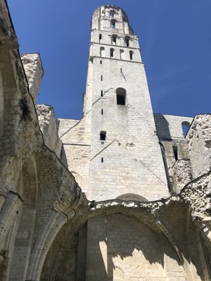 Abbaye de Jumièges by null