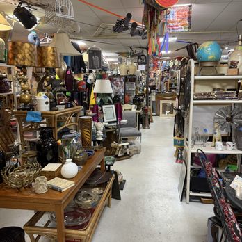 Oddballs Nifty Thrift - Interior - Thrift Stores Near Me - Oakland Park, Florida