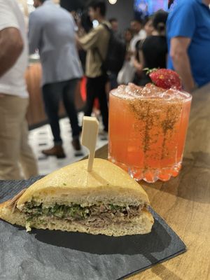 Bo.Vine Burgers & Bar by null