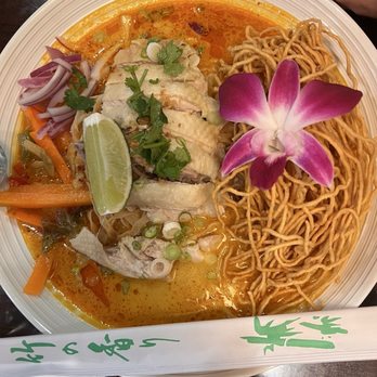 Sen Khao Soi - Thai Near Me - Las Vegas, Nevada