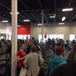 GoodLife Fitness - Opening day!