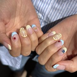 Lumi Nail Studio