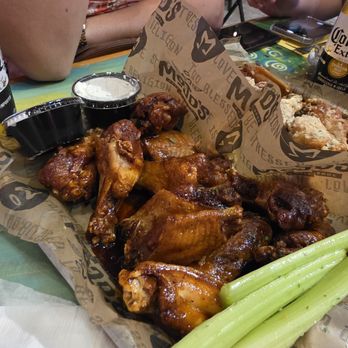 Mojo Grill & Catering - Chicken wings were good - Cajun/Creole Near Me - Ocala, Florida