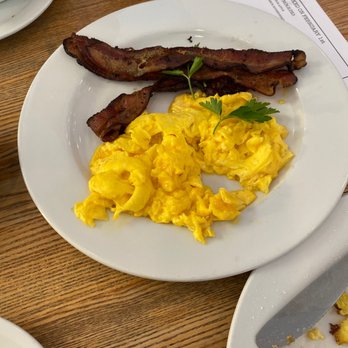 Jongewaard's Bake n Broil - Burned bacon - American Near Me - Long Beach, California